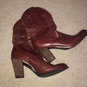 Steve Madden boots